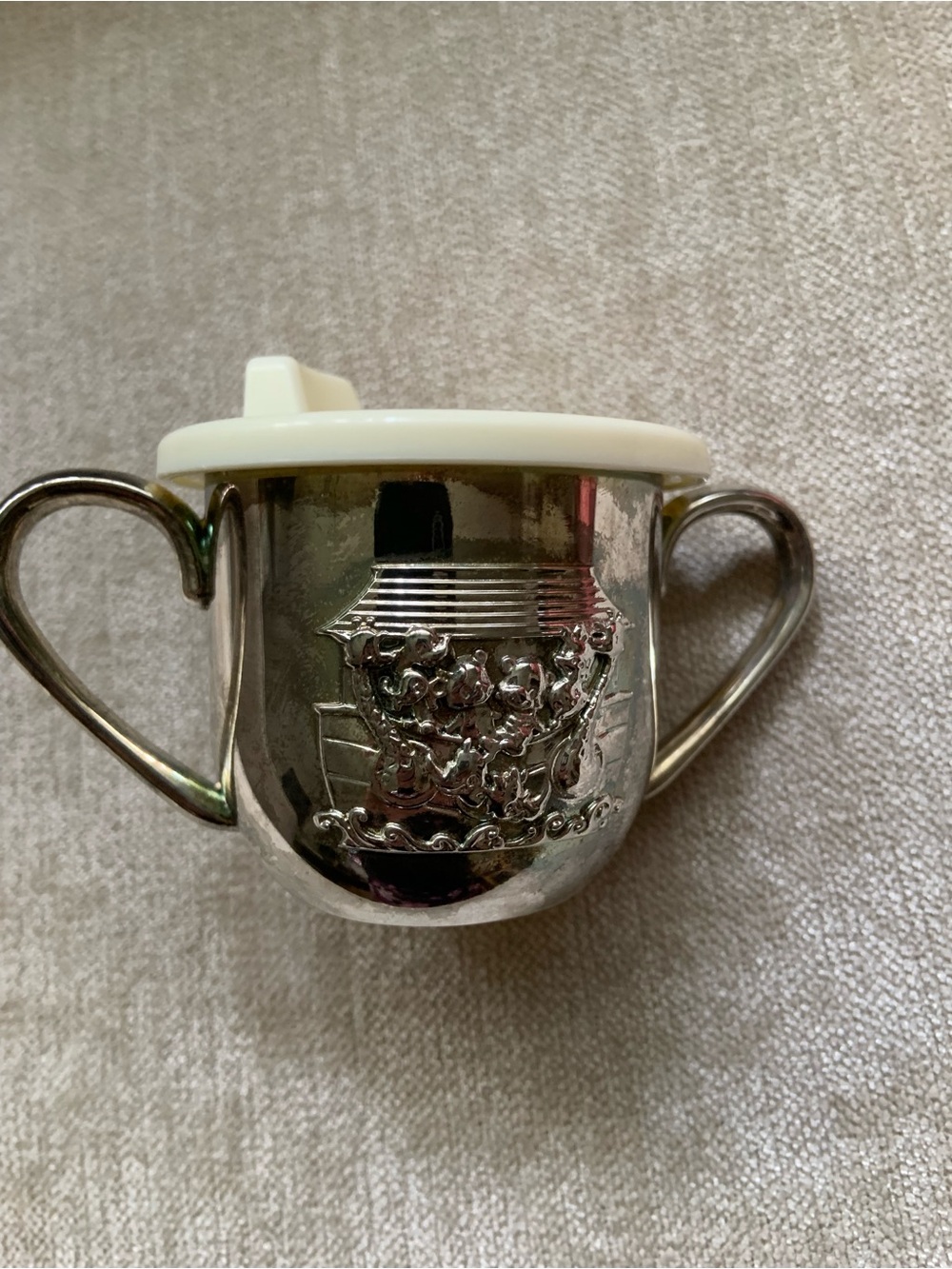 Disney Silver plated _two Handle Sippy Cup with Cream Lid - Noah Arc .